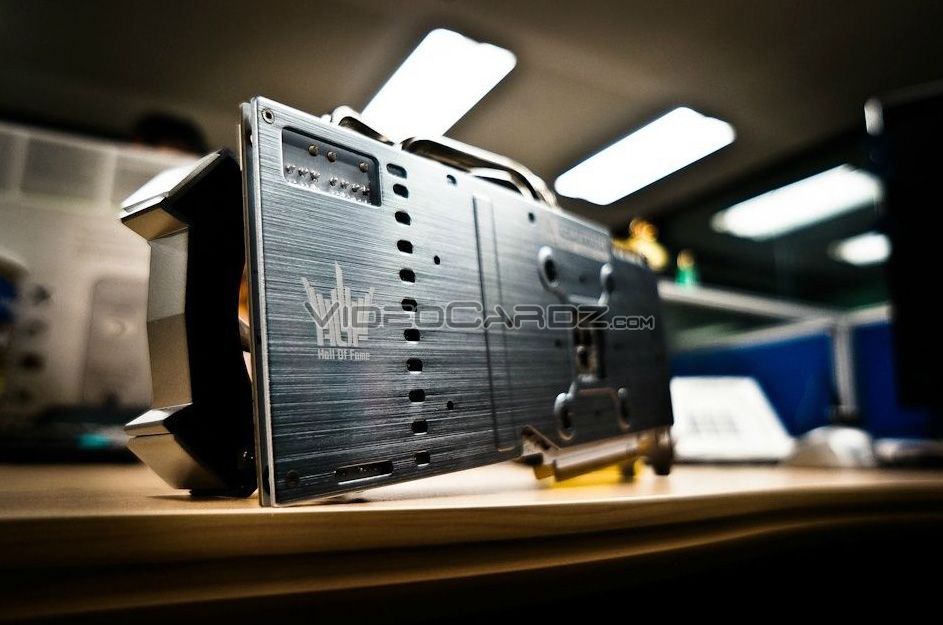 Galaxy-GTX780-TI-Hall-Of-Fame-03