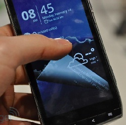 MWC 2011: أيسر تقدم هاتف Iconia Smart