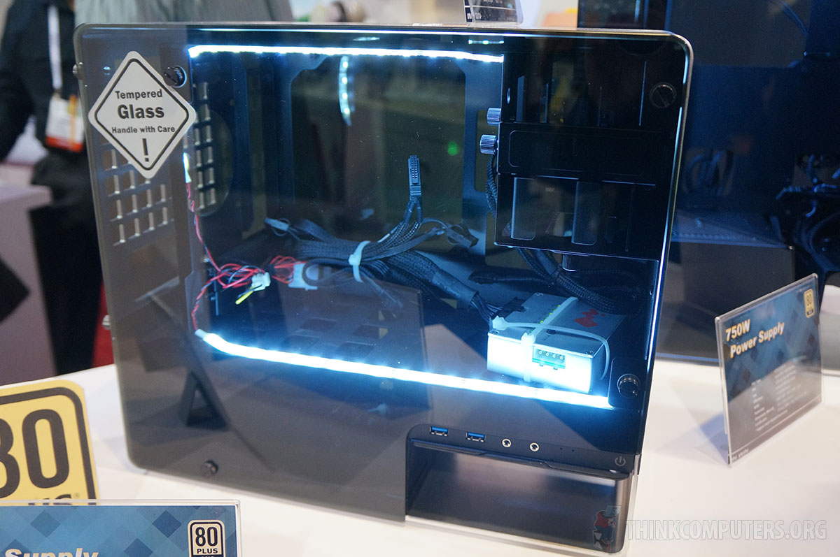 In-Win-901-Mini-ITX-04
