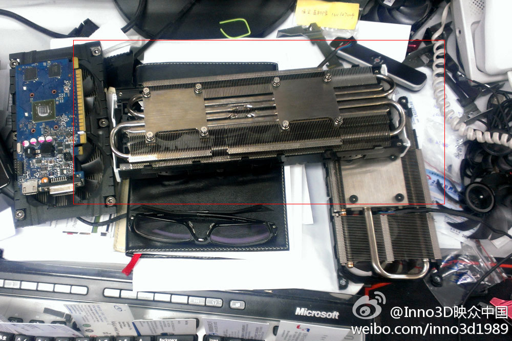 Inno3D-GeForce-GTX-TITAN-Z-02