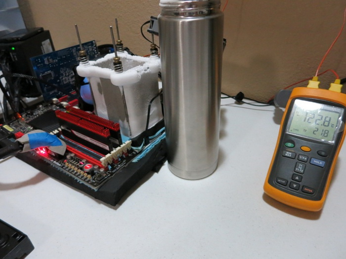 Intel-Xeon-X5698-6-GHz-02