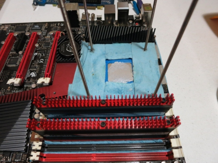 Intel-Xeon-X5698-6-GHz-05