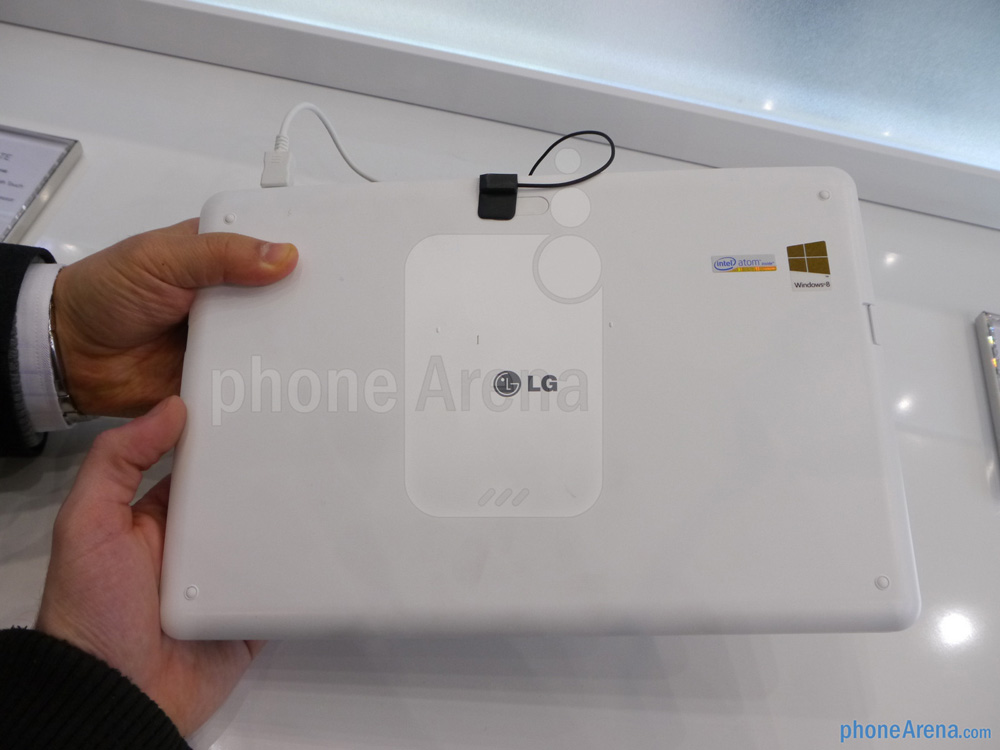 LG-Tab-Book-hands-on-07