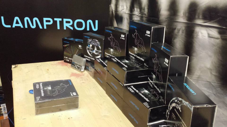 Lamptron-CF525-03