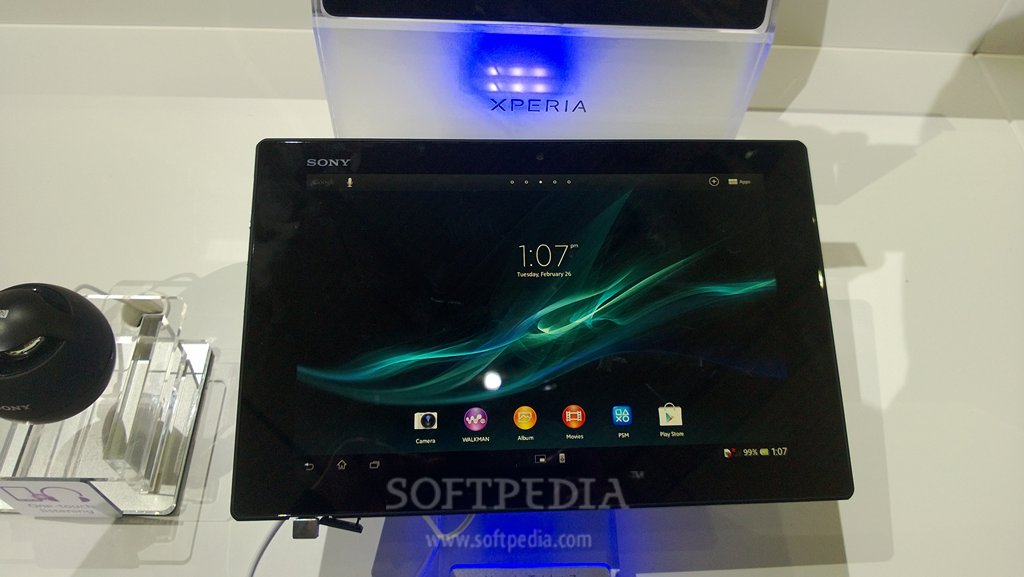 MWC-2013-Sony-Xperia-Tablet-Z-Hands-On-2