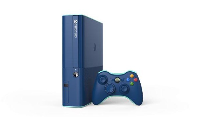 Microsoft-Blue-Xbox-360-Bundle-01