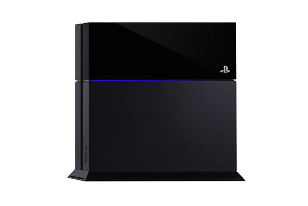 PlayStation-4-Gets-Full-Set-off-Official-Photos-3