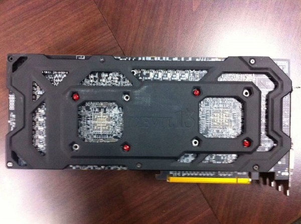 PowerColor-R9-295X2-Devil13-05