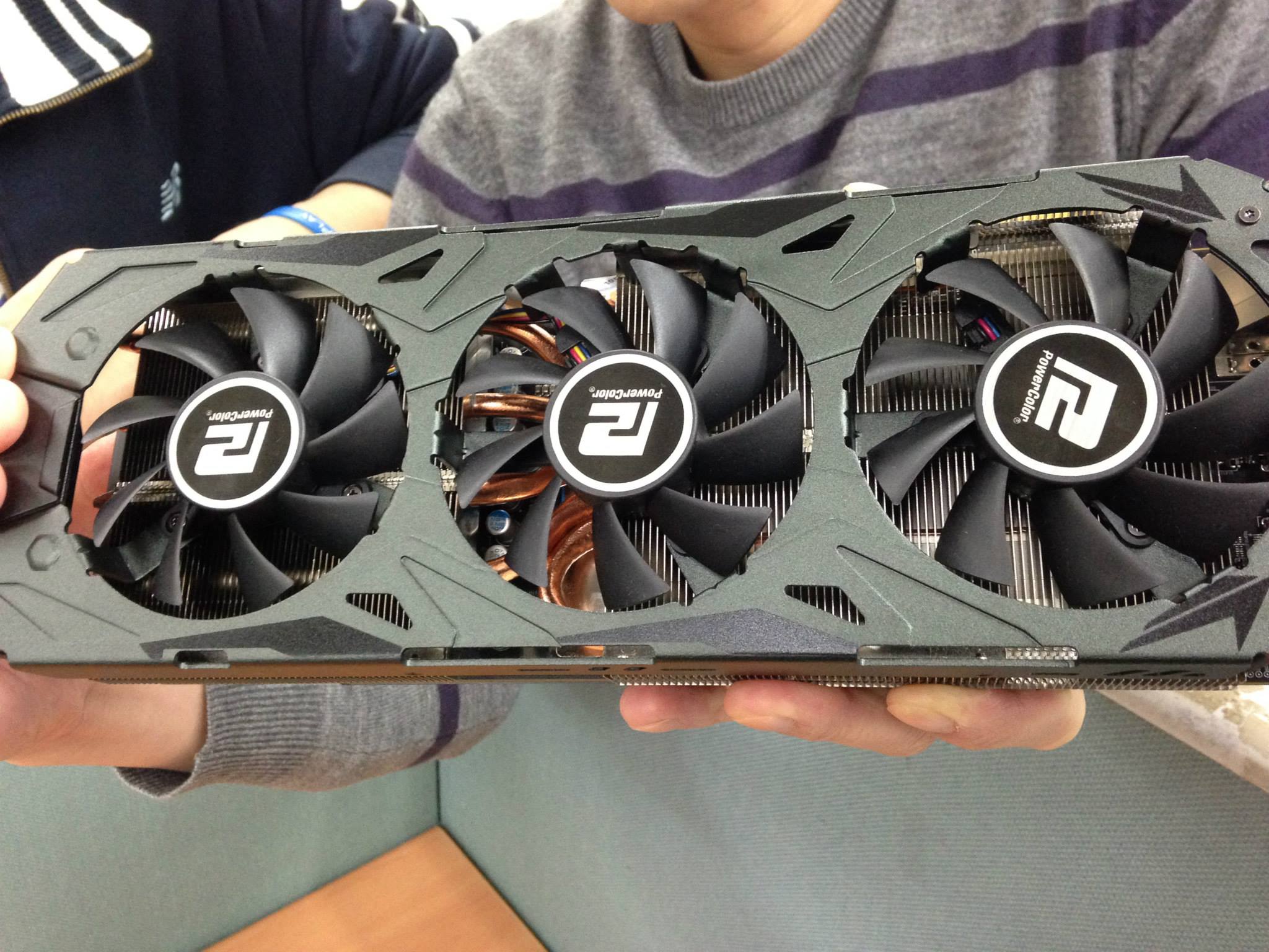 PowerColor-Radeon-R9-290X-PCS-02