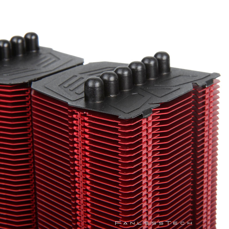 Prolimatech-Megahalems-Rev.-B-Red-and-Blue-Launched-03