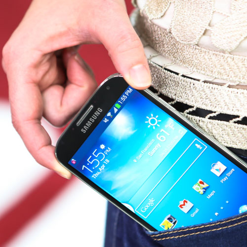 الهاتف الذكي Samsung Galaxy S4 يعاني من ضعف في الحماية الهاتف الذكي Samsung Galaxy S4 يعاني من ضعف في الحماية
