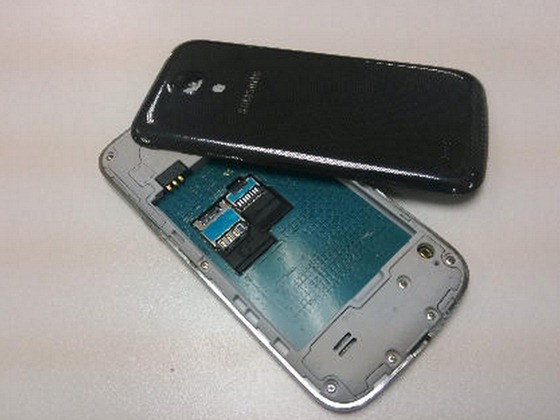 Samsung-Galaxy-S4-mini2