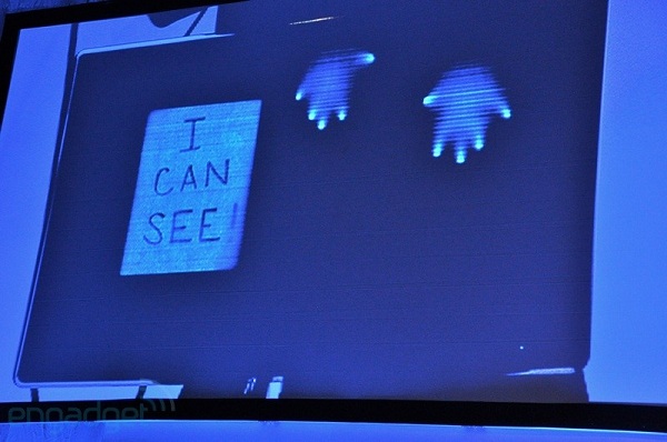 CES 2011: مايكروسفت تستعرض مكتبها التفاعلي الجديد Surface 2.0 Experience