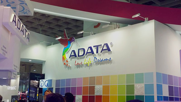 منتجات ADATA في جناحها المميز بمعرض Computex 2014