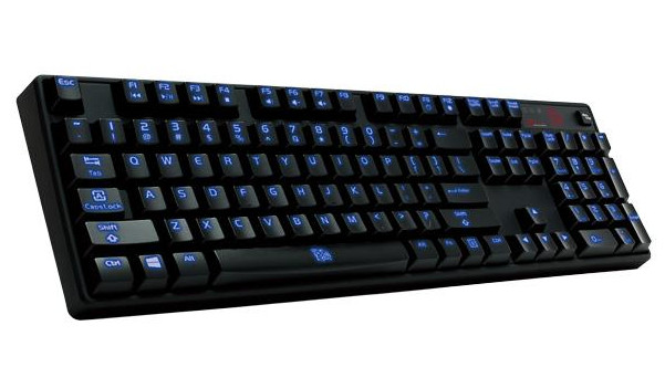Tt-eSPORTS-POSEIDON-Z-Illuminated-Keyboard-02