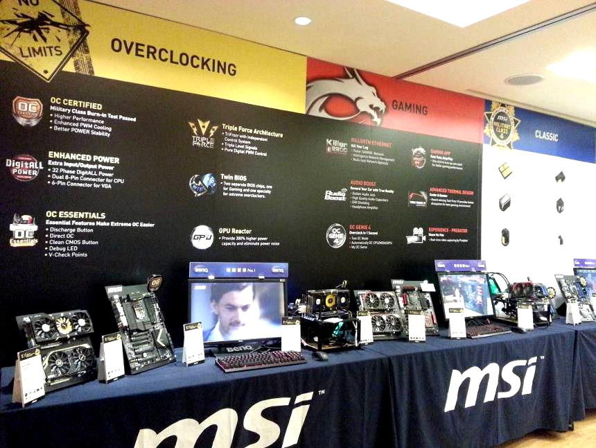 نهائيات قمة الأساتذة MOA 2013 لمحترفي كسر السرعة