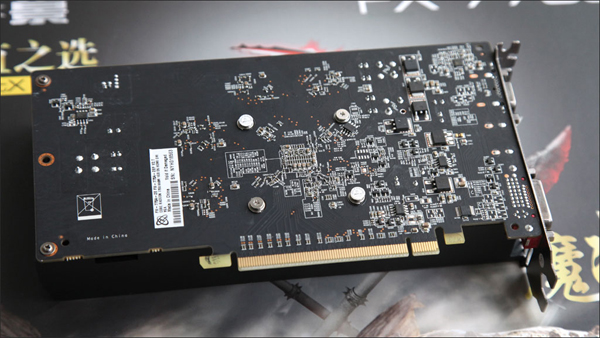 XFX-Outs-FX-7750-Monster-Graphics-Card-02
