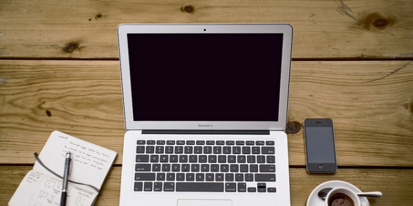 Apple : تكشف عن النسخة الجديدة من جهاز MacBook Air : Apple : تكشف عن النسخة الجديدة من جهاز MacBook Air :