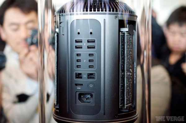 apple-unveils-new-mac-pro-09