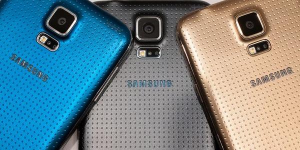 سامسونج تكشف النقاب بشكل رسمي عن النسخة المميزة لهاتف Galaxy S5 سامسونج تكشف النقاب بشكل رسمي عن النسخة المميزة لهاتف Galaxy S5
