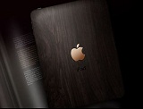 (بالصور) حافظة خشبية مطعمة بالذهب للـ iPad
