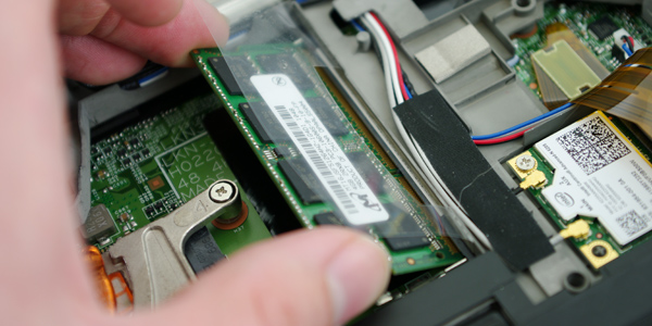 how-to-maintain-your-laptop-05