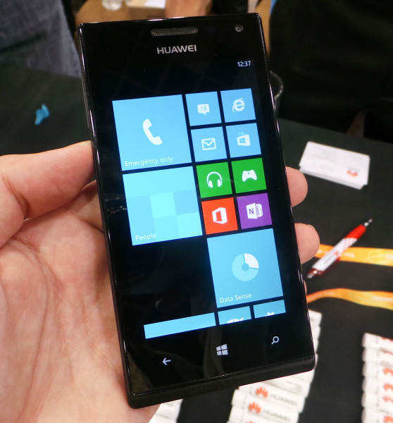 huawei quietly announces wp8running ascend w1-01