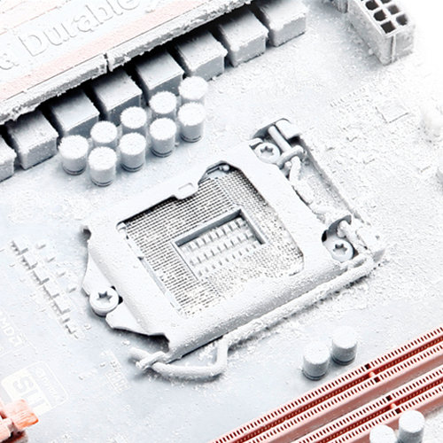 Gigabyte وصلت الى رقم قياسى جديد لتردد الذواكر فى معرض Computex Gigabyte وصلت الى رقم قياسى جديد لتردد الذواكر فى معرض Computex