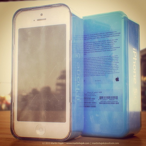 تأجيل إطلاق iPhone 5S و iPhone 5C إلى 25 أكتوبر؟ تأجيل إطلاق iPhone 5S و iPhone 5C إلى 25 أكتوبر؟
