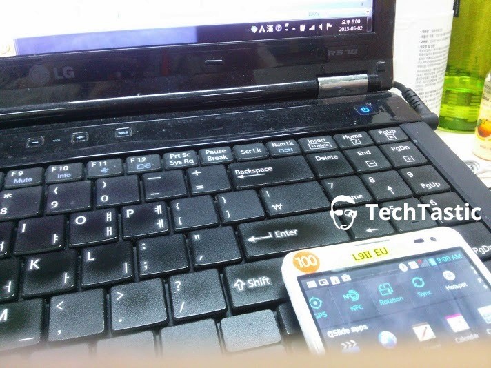 lg-optimus-l9-ii-and-optimus-g2-smile-for-the-camera-01