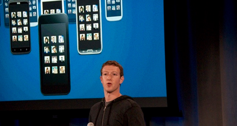 microsoft-compares-facebook-home-presentation-to-windows-phone-launch-logo