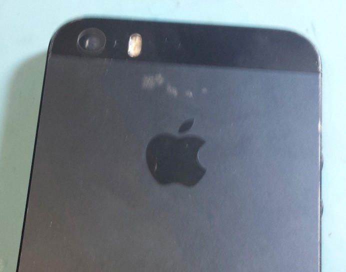 new-iphone-5s-photos-emerge-online-03
