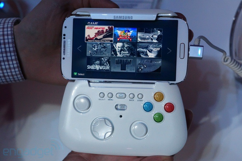samsung-shows-off-prototype-wireless-game-pad-01