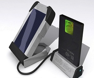 wakawaka-charger-solar-lamp