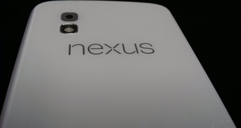 white-nexus-4-in-the-works-pictured-logo