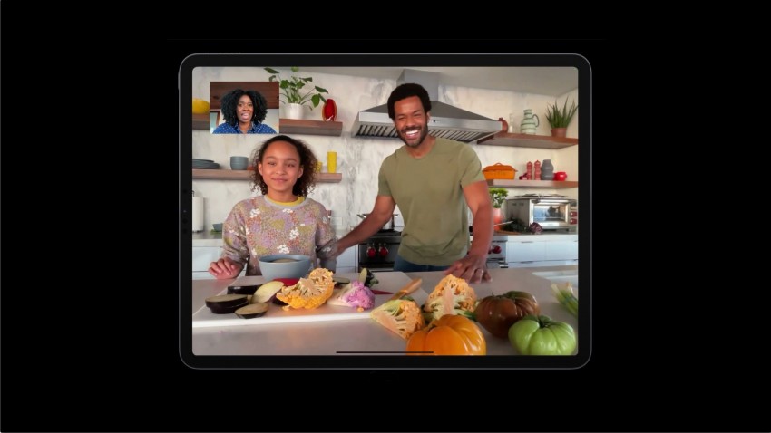 كيف تمكن iPad Pro من تشغيل تقنية Center Stage مع تطبيقات المكالمات؟