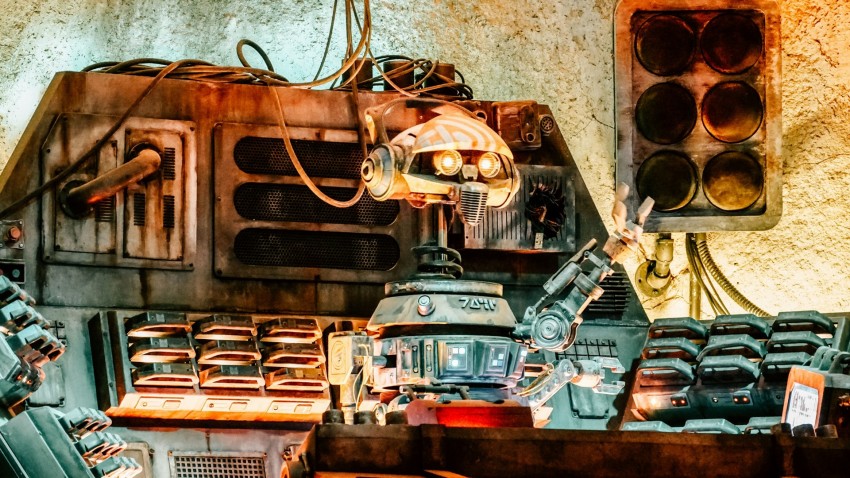 ما الذي قد يحدث إن طورنا ذكاءً اصطناعيًا يملك خيالًا؟