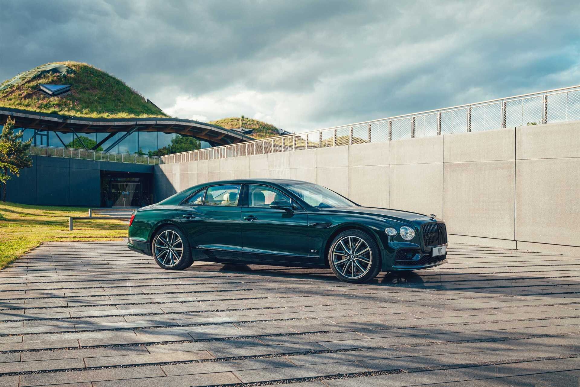 شركة Bentley  تطرح سيارة Flying Spur Hybrid الجديدة!