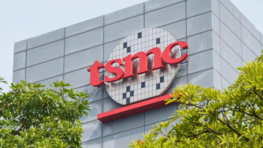TSMC تحت ضغط الولايات المتحدة لمنع توسيع مصانعها في الصين
