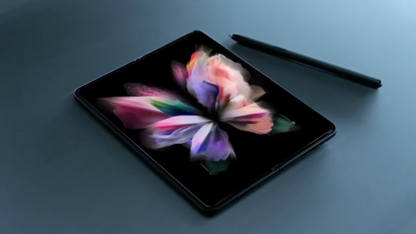 الكشف عن سامسونج Galaxy Z Fold 3 مع كاميرا أسفل الشاشة ومقاومة الماء