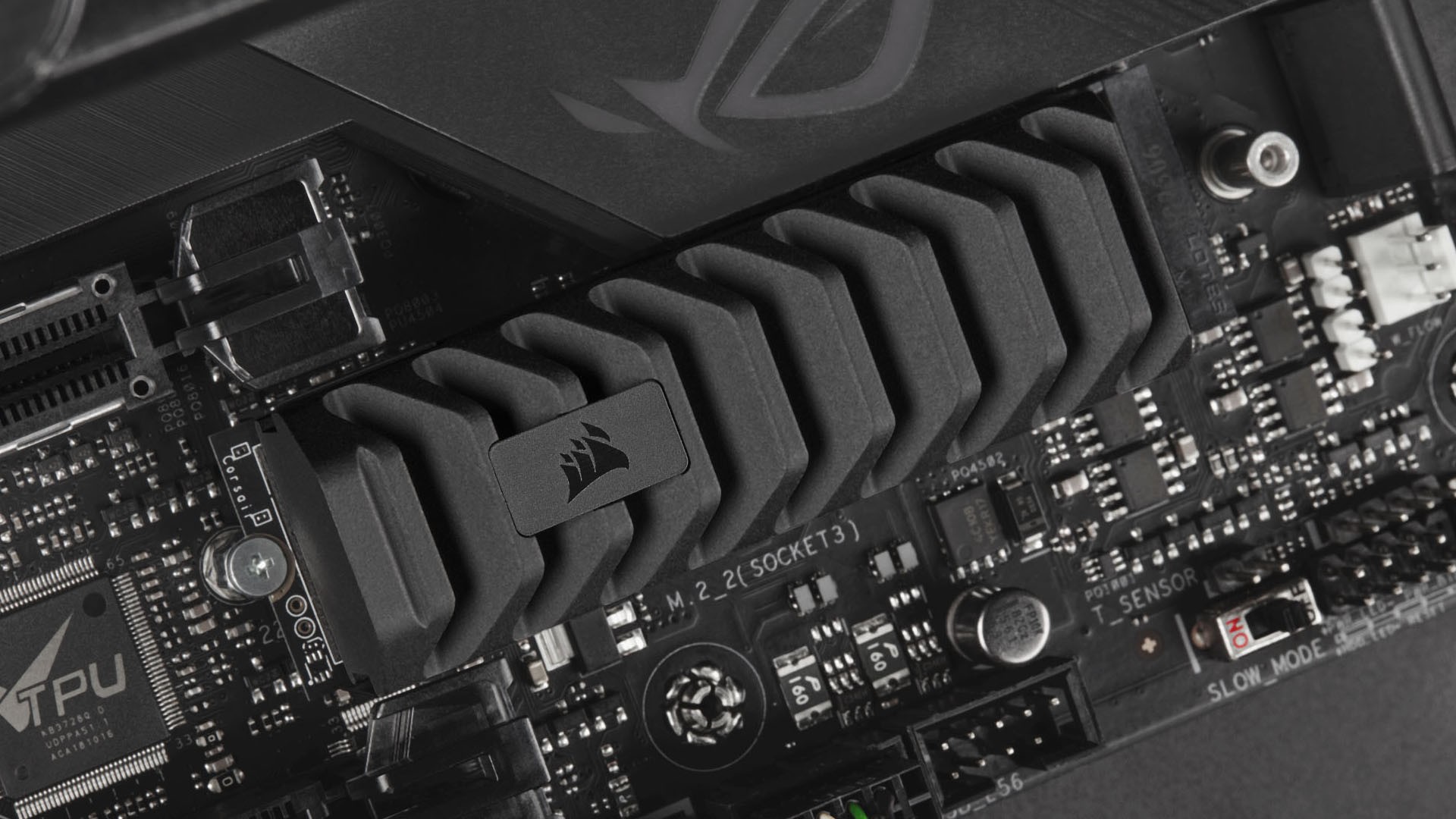 CORSAIR تطلق قرص MP600 PRO XT M.2 NVMe SSD بسرعة تصل حتى 7100MB/s