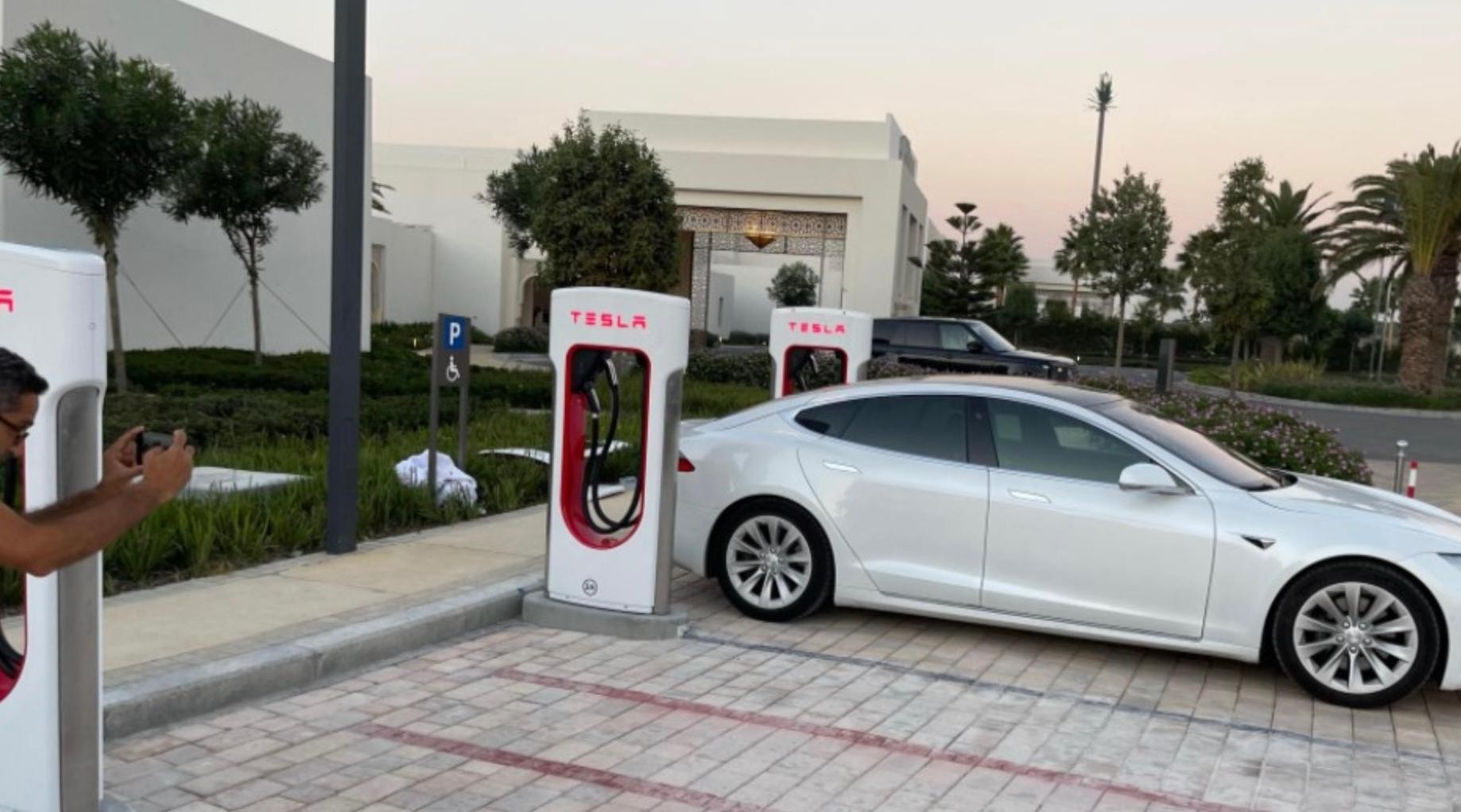 Tesla المغرب