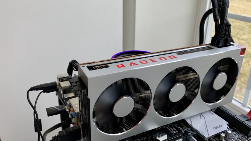 تسريب صور بطاقة BC-160 الخاصة بالتعدين من AMD مع مُعدّلات 72MH/s