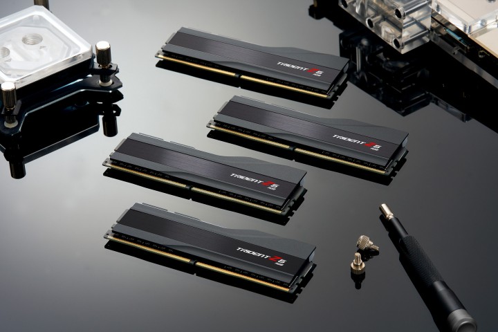 G.SKILL تستعرض واحدة من أسرع ذواكر DDR5 مكسورة السرعة بالعالم