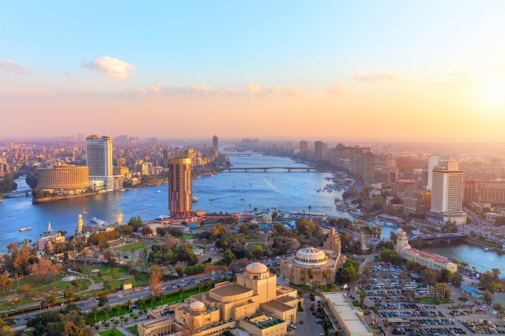 القابضة ADQ تفتتح مكتبًا في القاهرة لتعزيز التزامها بالاستثمار في مصر
