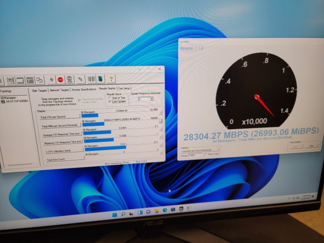 محركات أقراص PCIe 5.0 تصل سرعاتها إلى 13.7 جيجا/ثانية كما تزعم إنتل.
