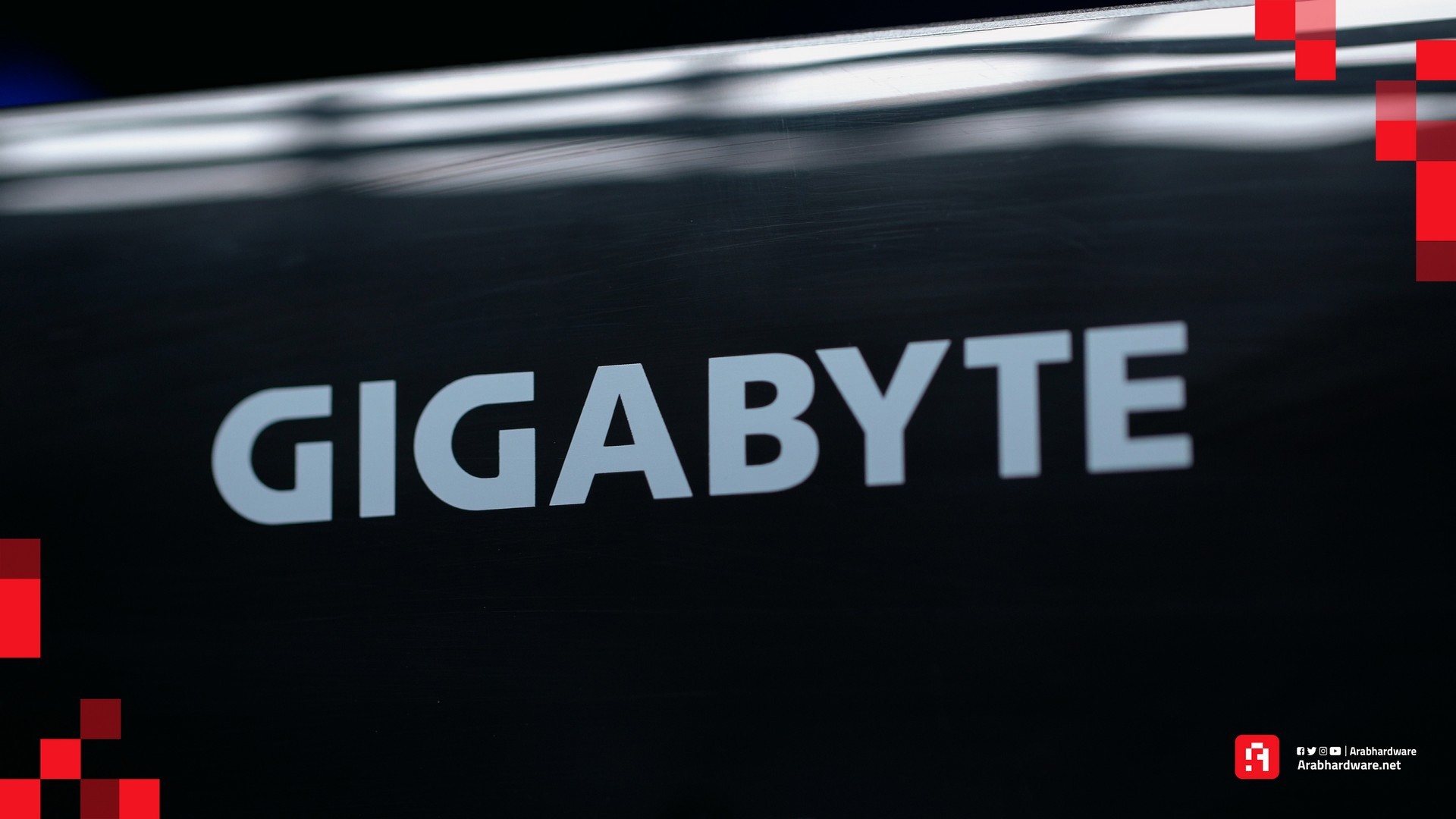 توصيلات شاشة Gigabyte