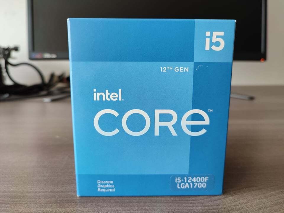 معالج Intel Core i5-12400F يتم بيعه بالفعل في بيرو