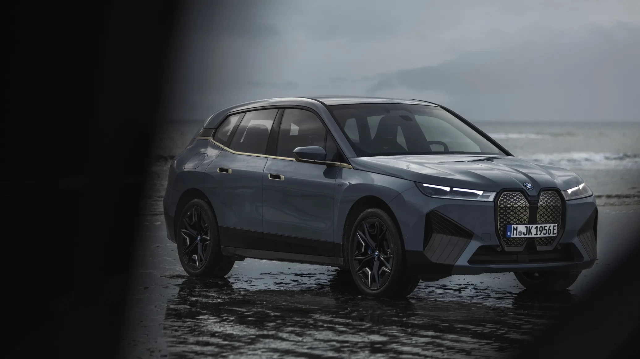 CES 2022: شركة BMW تطلق سيارتها الكهربائية الرياضية الجديدة BMW iX M60