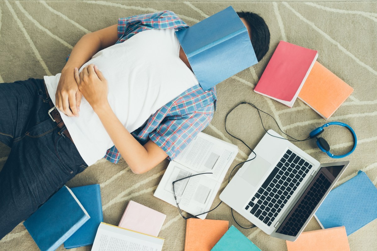 أهلا بالمدارس: أفضل 5 تطبيقات للطلاب ومتابعة الدراسة!
